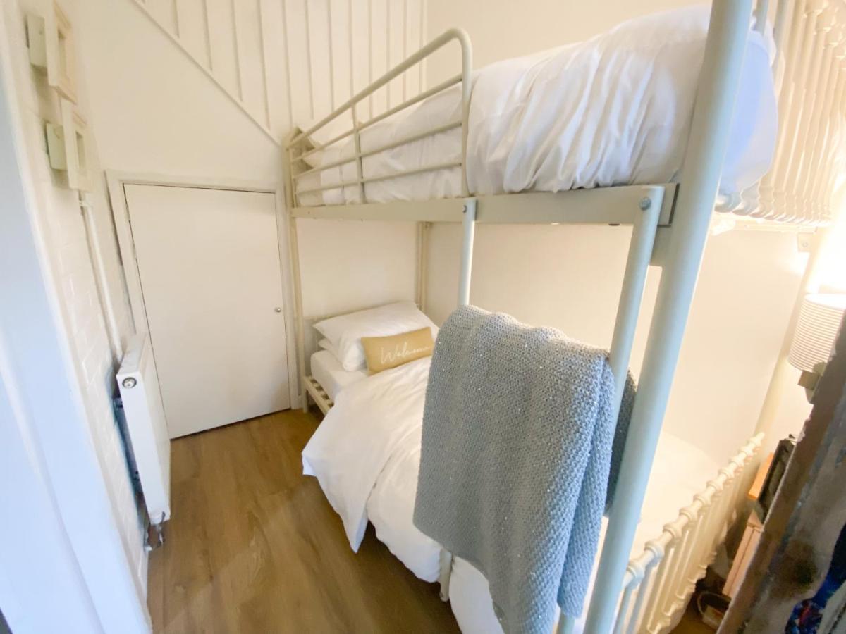 The Coach House - Bournemouth Villa Екстериор снимка