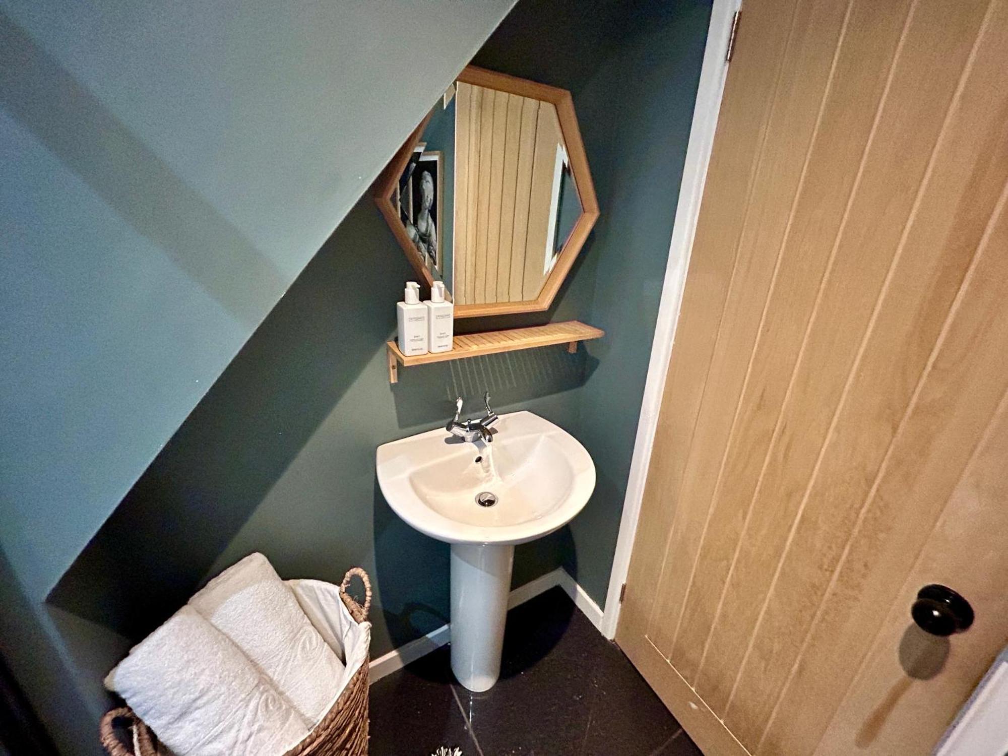 The Coach House - Bournemouth Villa Екстериор снимка